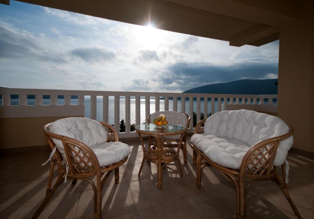Villa Tenzera Herceg Novi Kamer foto